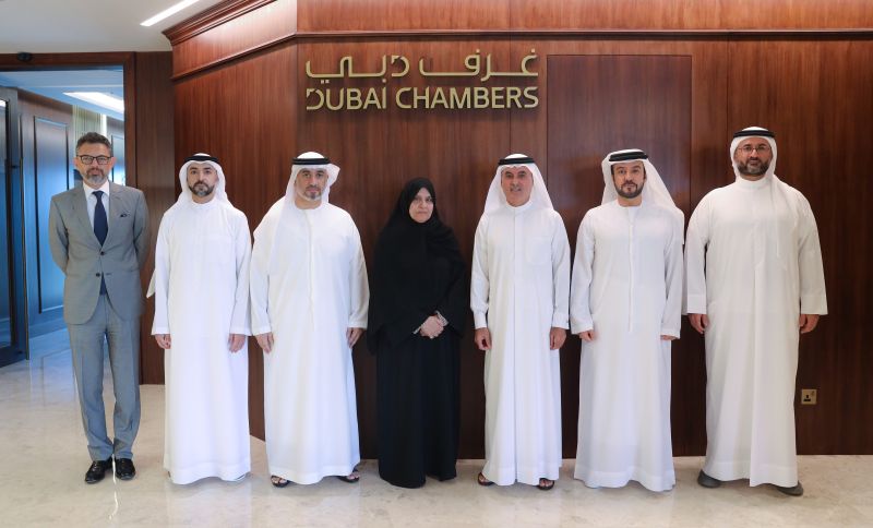 Фото Dubai Chambers в Crunch Dubai: Руководители Комитета семейных офисов Дубая